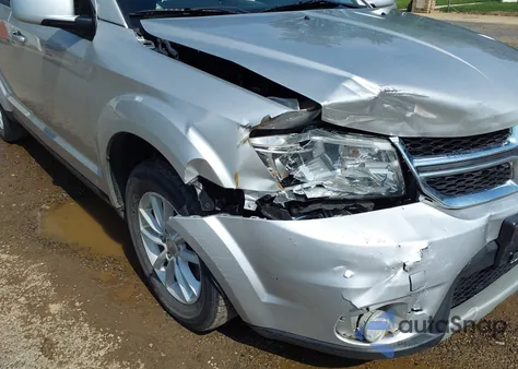 2013 Dodge Journey Sxt z USA, uszkodzony, nr VIN 3C4PDCBG4DT564290